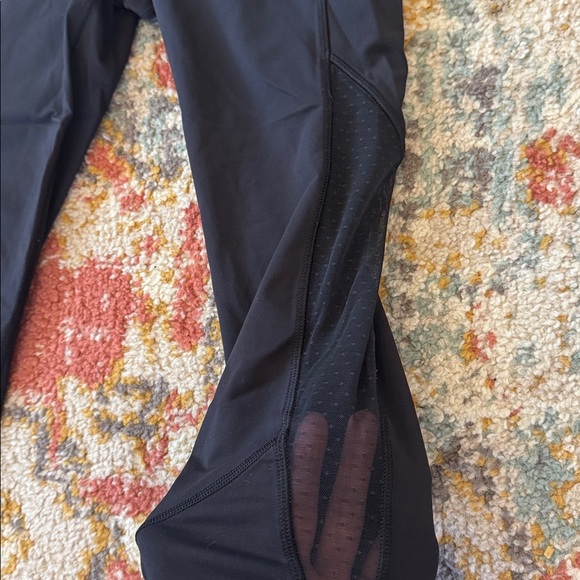Lululemon black leggings size 8 - Picture 2 of 4